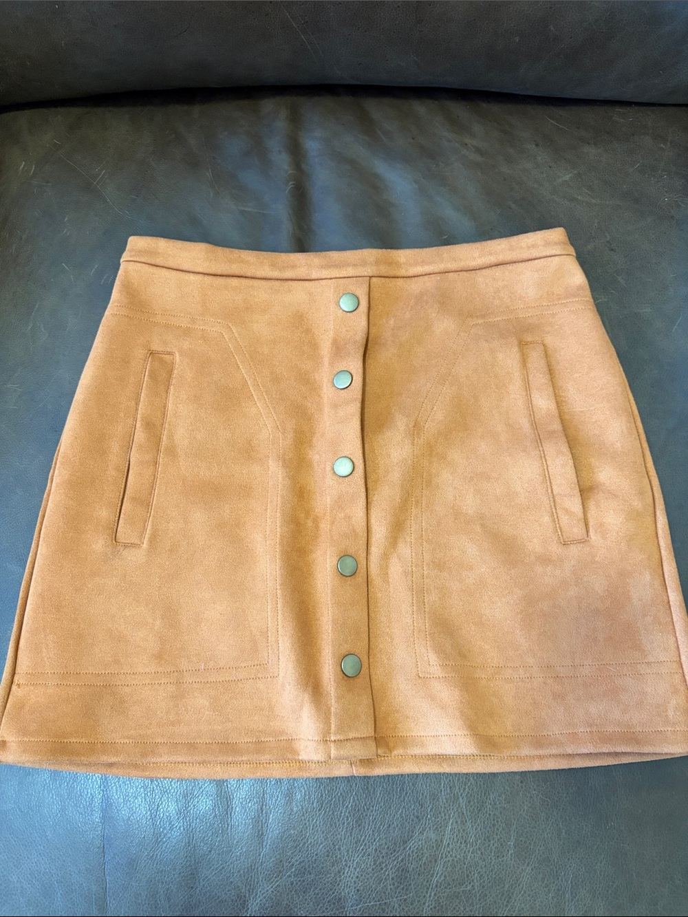 Button-Front Suede Mini Skirt - Tan
